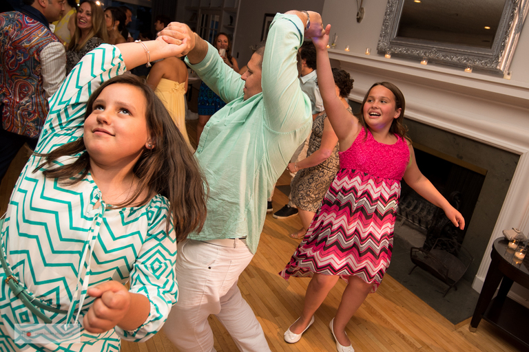 Rhode_island_country_club_wedding_trevor_holden_photography-58