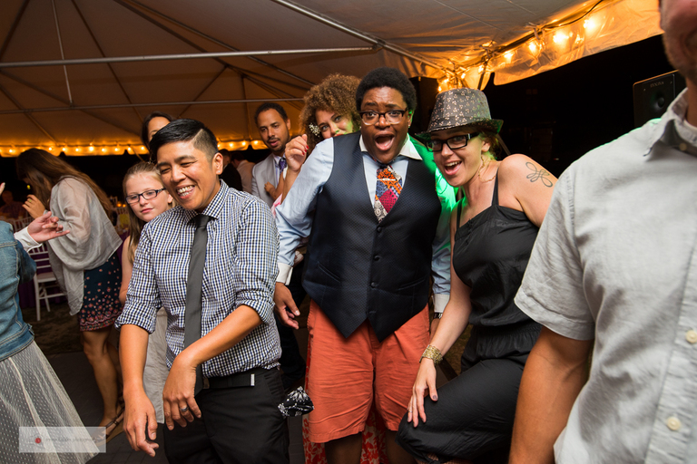 backyard_beachfront_wedding_charlestown_rhode_island_trevor_holden_photograghy-58