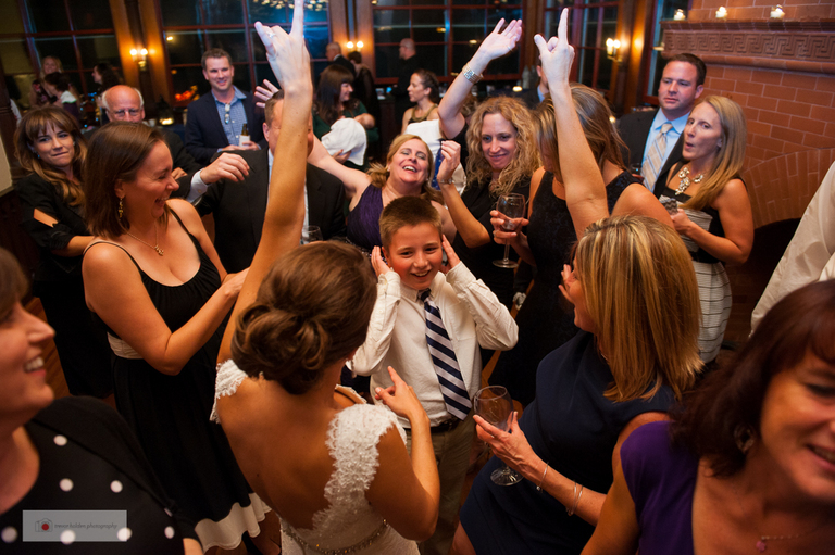 Kinney_Bungalow_Trevor_Holden_Photography_rhode_island_wedding-48