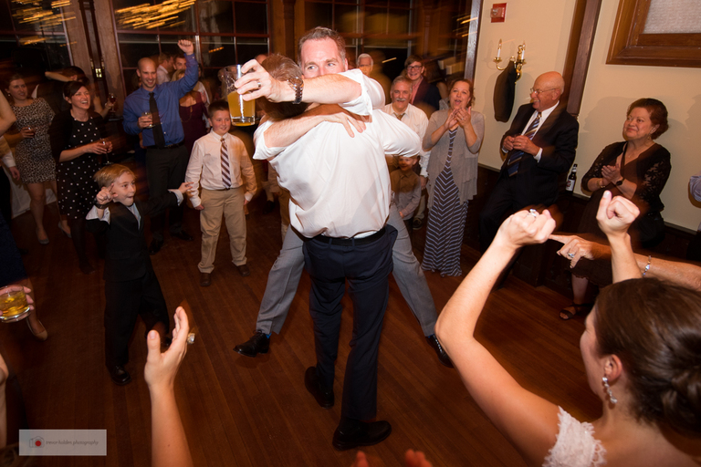 Kinney_Bungalow_Trevor_Holden_Photography_rhode_island_wedding-54