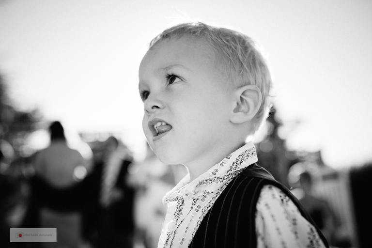 block_island_wedding_photographer_trevor_holden_photography_back_yard_wedding-18
