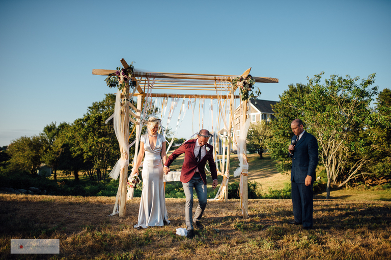 block_island_wedding_photographer_trevor_holden_photography_back_yard_wedding-29