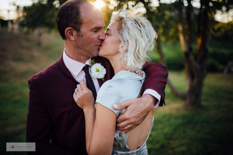block_island_wedding_photographer_trevor_holden_photography_back_yard_wedding-37